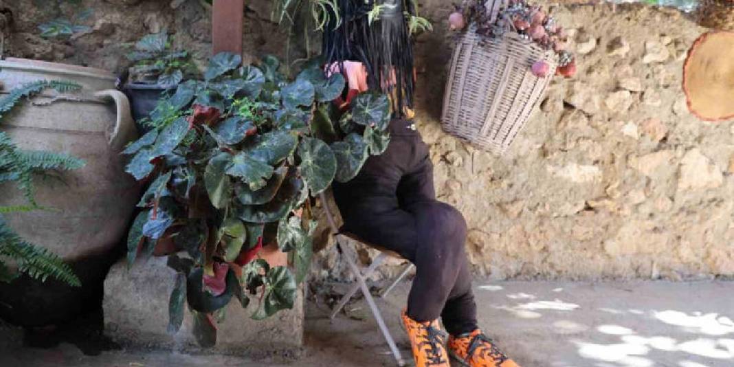 Emeklilik ona yepyeni bir kapı açtı! Atıklardan yeni bir dünyaya: Hepsini sanat eserine dönüştürüyor 2